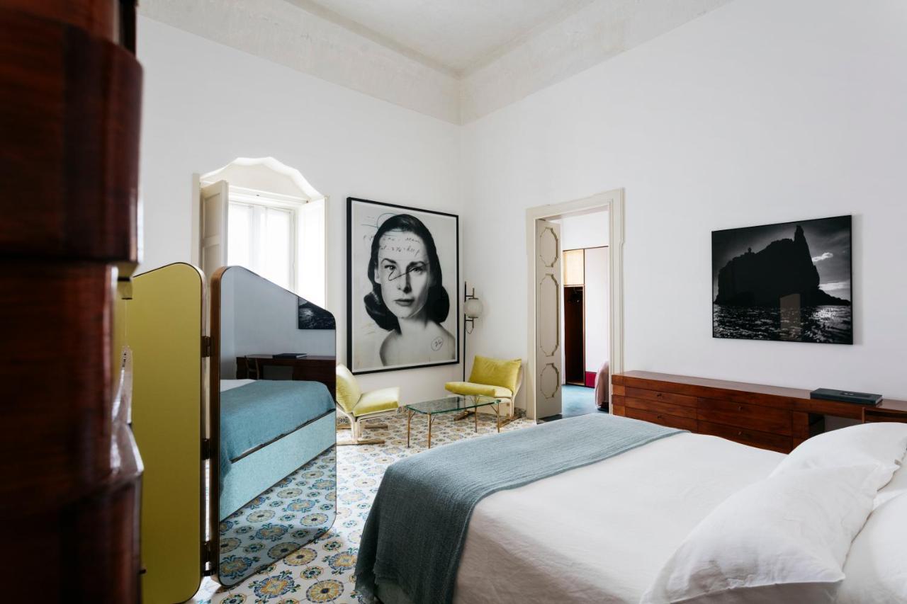 ホテル Palazzo Luce レッチェ エクステリア 写真